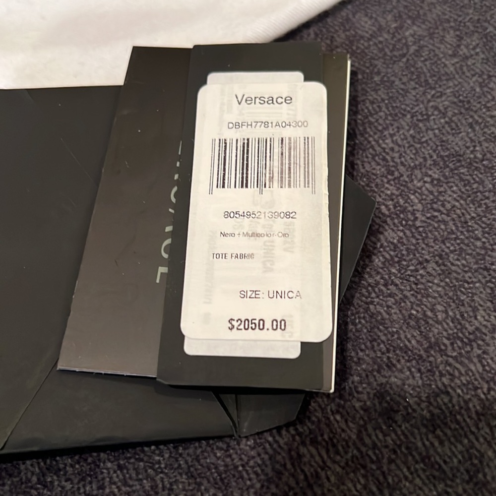 ✨Versace Virtus Tote Bag✨ with tag $2,050✨ - Picture 11 of 11